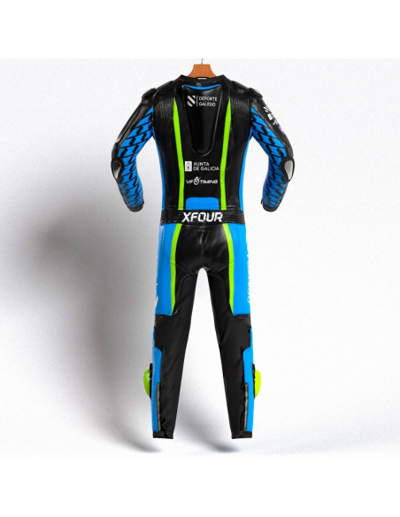 MONO XFOUR MODELO DEPORTE GALEGO AZUL Y AMARILLO NIÑO 2